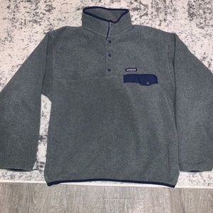 Grey Patagonia fleece pullover
